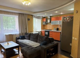 Продам трехкомнатную квартиру, 67.4 м2, Великий Устюг, улица Сахарова, 38