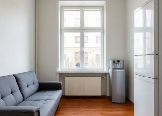 Продам комнату, 12.5 м2, Татарстан, улица Братьев Касимовых, 22/7