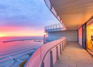 Продается трехкомнатная квартира, 100 м2, Сочи, улица Орджоникидзе, 17, микрорайон Центральный