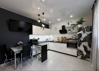 Продается однокомнатная квартира, 51.5 м2, Тюмень, улица Дмитрия Менделеева, 2, ЖК Кристалл