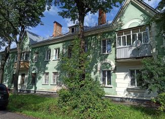 Продаю 2-ком. квартиру, 44 м2, Глазов, Молодёжная улица, 3