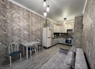 Сдаю однокомнатную квартиру, 38 м2, Аксай, улица Строителей, 3к2