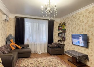 Продаю 2-ком. квартиру, 75 м2, Махачкала, 2-й Гапцахский тупик, 21