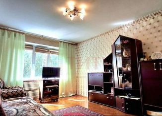 Продается трехкомнатная квартира, 64 м2, Старый Оскол, микрорайон Жукова, 27