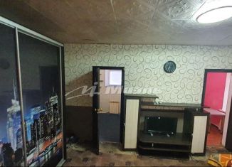 Продам 3-ком. квартиру, 50 м2, Ялта, улица Сеченова, 37