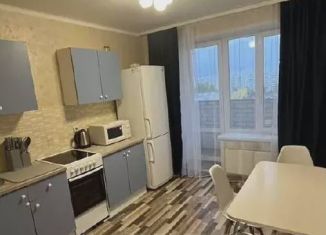 Сдача в аренду 1-ком. квартиры, 35 м2, Тобольск, 15-й микрорайон, 37