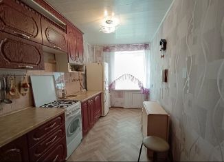 Сдаю 3-комнатную квартиру, 56 м2, Туймазы, улица Островского, 42