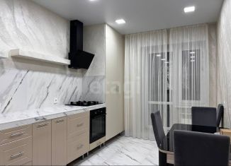 Сдаю 1-ком. квартиру, 42 м2, Тамбов, улица Зои Космодемьянской, 3