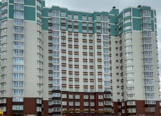 Продается 2-комнатная квартира, 66.3 м2, Смоленск, улица Александра Степанова, 14