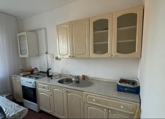 Сдам в аренду 3-комнатную квартиру, 65 м2, Тула, улица Декабристов, 12