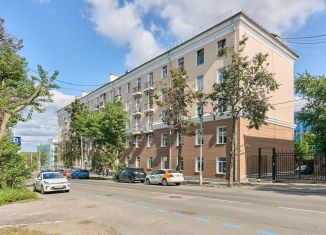 Продается 3-комнатная квартира, 80.8 м2, Пермь, улица 25 Октября, 4