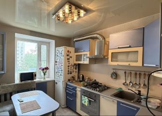 Продается трехкомнатная квартира, 65 м2, Воронеж, улица Черняховского, 1