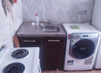 Двухкомнатная квартира на продажу, 42.3 м2, Белово, улица Доватора, 11