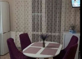 Продаю двухкомнатную квартиру, 65 м2, Лиски, улица Энтузиастов, 11