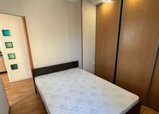 Сдам в аренду 1-ком. квартиру, 32 м2, Пермь, улица Советской Армии, 19