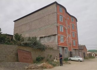 Сдам трехкомнатную квартиру, 75 м2, посёлок городского типа Семендер, Южная улица, 40