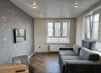 Продаю 1-ком. квартиру, 58 м2, Тюмень, улица Республики