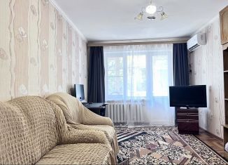 Продаю однокомнатную квартиру, 30.2 м2, Армавир, улица Советской Армии, 6