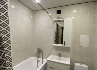 Продается однокомнатная квартира, 30.5 м2, поселок городского типа Стройкерамика, улица Митрополита Мануила Лемешевского, 6