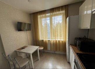 Сдаю двухкомнатную квартиру, 64 м2, Кингисепп, Крикковское шоссе, 30