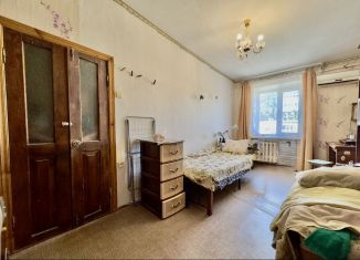 Продается 1-ком. квартира, 29.8 м2, Таганрог, улица Пальмиро Тольятти, 36-2