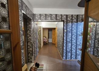 Продаю 3-ком. квартиру, 67 м2, Махачкала, проспект Петра I, 107Вк3