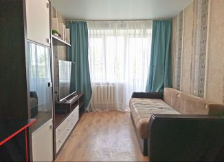 Продается 1-комнатная квартира, 28.5 м2, Смоленск, улица Карбышева, 11