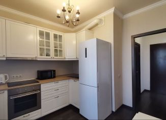 Продам 1-комнатную квартиру, 38 м2, Ростов-на-Дону, улица Жданова, 1/5