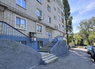 Продаю 1-комнатную квартиру, 33 м2, Саратов, Ленинградская улица, 12
