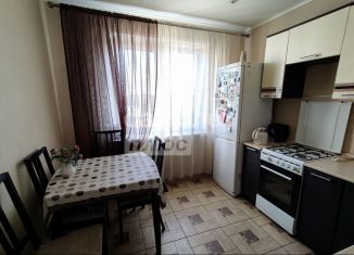 Продам трехкомнатную квартиру, 63.3 м2, Старый Оскол, микрорайон Рудничный, 10