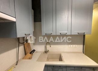 Продам трехкомнатную квартиру, 41.7 м2, Люберцы, улица 3-е Почтовое Отделение, 19