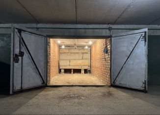 Аренда гаража, 17 м2, Екатеринбург, улица Челюскинцев, 130