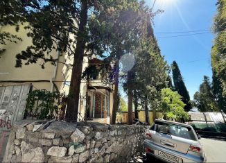 Продам однокомнатную квартиру, 26.7 м2, Ялта, улица Леси Украинки, 13