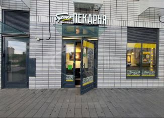 Продам торговую площадь, 73 м2, Люберцы, улица Лётчика Ларюшина, 18