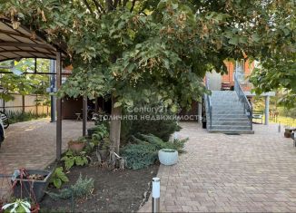 Продается дом, 170 м2, посёлок городского типа Яблоновский, улица Пархоменко, 73