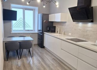 Продажа 2-ком. квартиры, 90.6 м2, Абакан, проспект Дружбы Народов, 43А