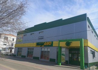 Продам торговую площадь, 1384 м2, Калмыкия, Московская улица, 83