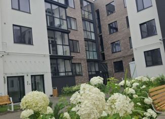 Продам 2-ком. квартиру, 61.8 м2, Калининград, улица Ломоносова, 52