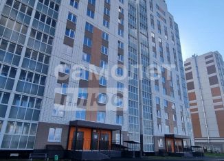 2-комнатная квартира на продажу, 57 м2, посёлок городского типа Медведево, улица Героев Специальной Военной Операции, 8