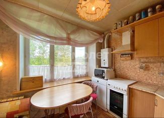 Продам 3-ком. квартиру, 61 м2, Обнинск, улица Красных Зорь, 5