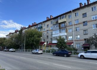 Продаю 3-ком. квартиру, 61.9 м2, Шадринск, улица Свердлова, 102