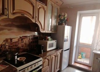 Продам 2-ком. квартиру, 67 м2, Омская область, Пригородная улица, 23к2