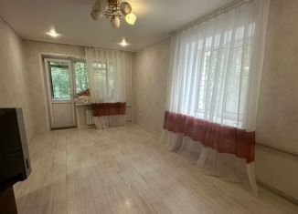 Продаю однокомнатную квартиру, 31 м2, Брянск, улица Емлютина, 38