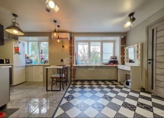 Продам 2-комнатную квартиру, 39.8 м2, Миасс, Молодёжная улица, 24