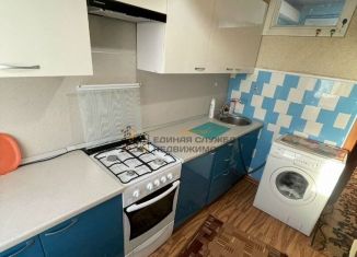 Сдам в аренду трехкомнатную квартиру, 60 м2, Республика Башкортостан, улица Заки Валиди, 60