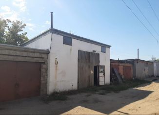 Сдам в аренду гараж, 30 м2, Саратовская область, проспект Строителей, 46