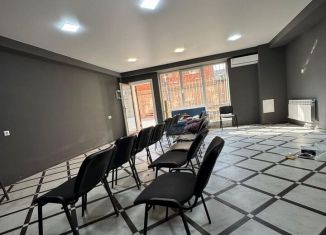 Сдаю в аренду офис, 50 м2, Махачкала, улица Максима Горького, 83А, Советский внутригородской район