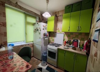 Продаю 2-ком. квартиру, 47.5 м2, Березники, улица Свердлова, 148