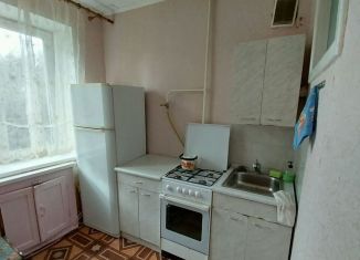 Продам 2-ком. квартиру, 43.2 м2, Новоуральск, улица Ленина, 106