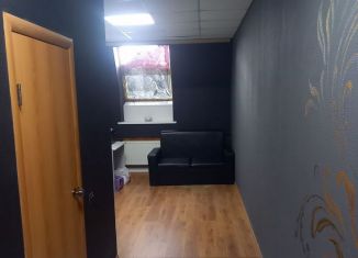 Сдача в аренду помещения свободного назначения, 24 м2, Орёл, площадь Карла Маркса, 1/3, Заводской район